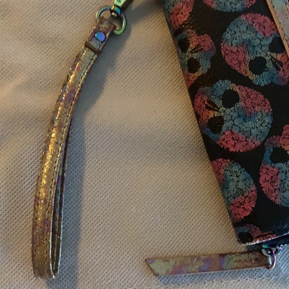 💀Previously loved Skull Clutch Wallet ☠️ - Picture 10 of 11